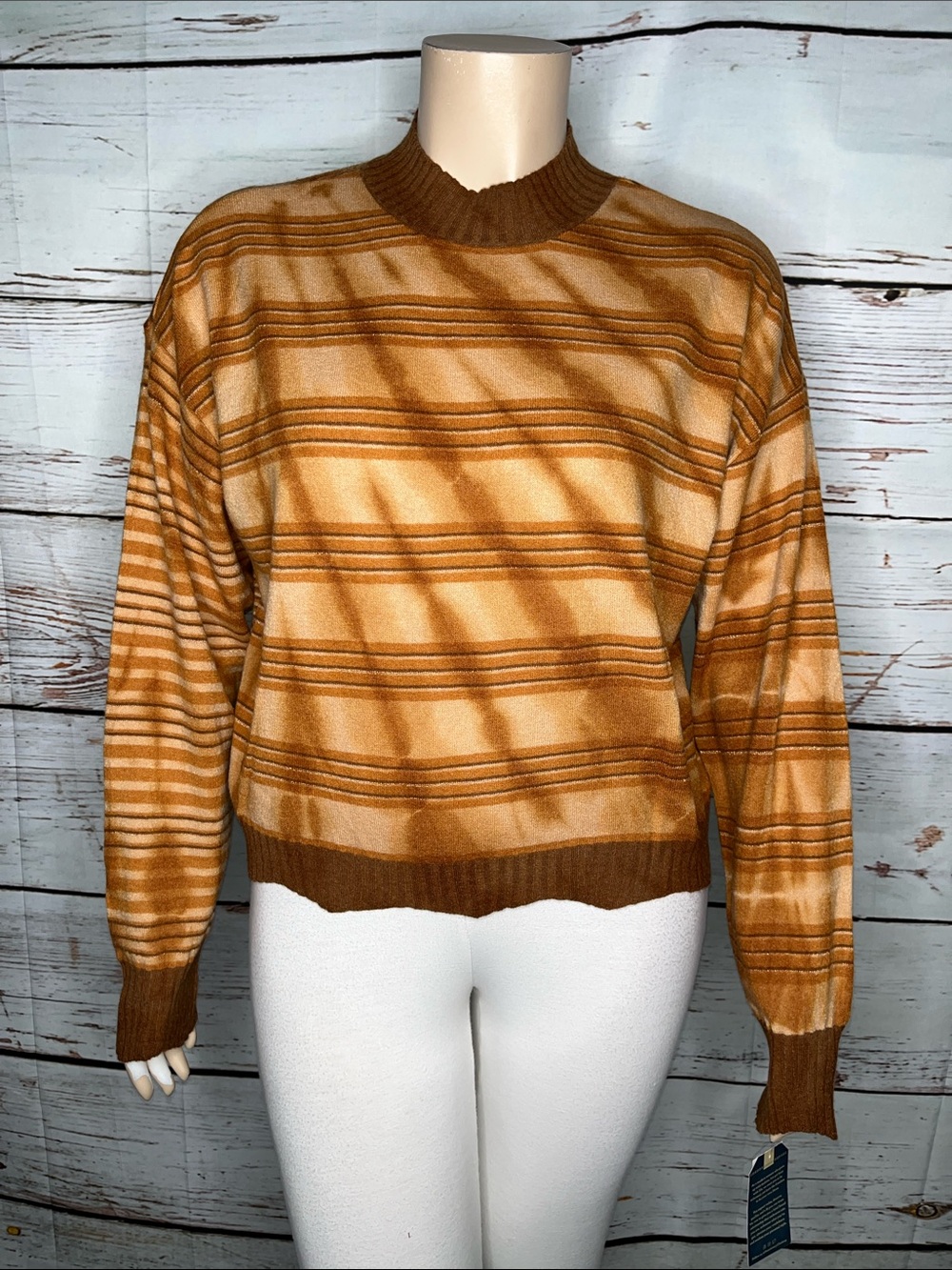 Democracy NWT Size XL Brown & Orange Stripe Crop Sweater Top